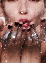 Vualà Monthly Press On Nail Subscription Box - Join Vualà’s Monthly Surprise!